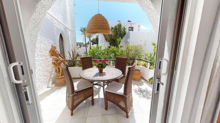 Charmantes Duplex in Aloha - zu Fuß zu Geschäften und Puerto Banús