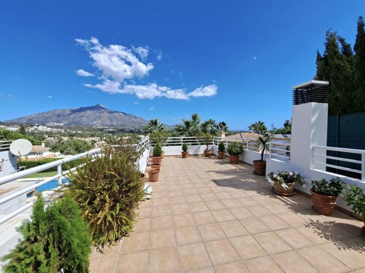 Stunning Semi-Detached Home with Golf Valley Views in Nueva Andalucía