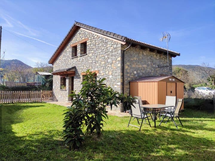 Charming Villa in Boltaña – Your Perfect Getaway