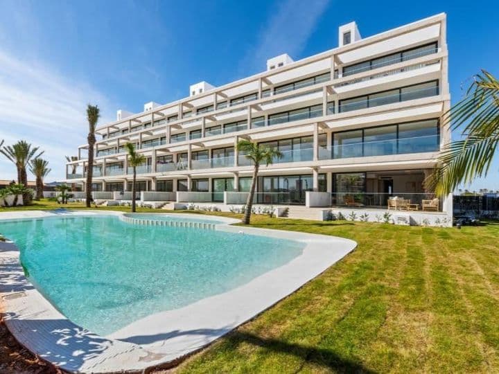 Modern Living in Mar de Cristal: New Apartments & Penthouses Steps from the Beach