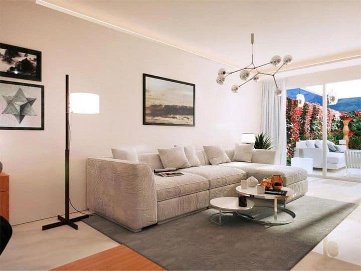 Maison de ville de charme à Nueva Andalucía - À quelques pas de la plage et des commodités