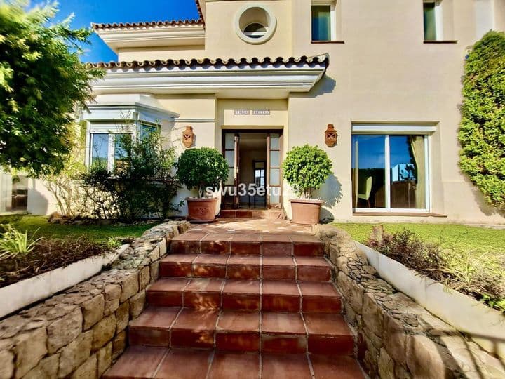 Charmig Fristående Villa i Mijas Costa, Costa del Sol
