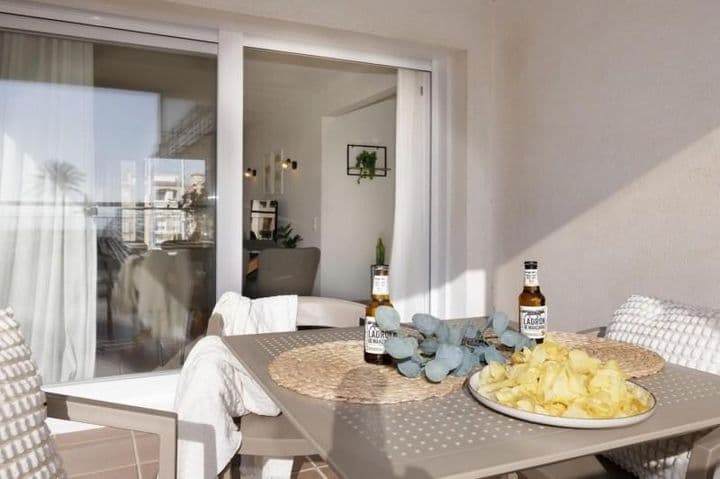 Stunning Seafront Apartment in Empuriabrava - Bahia I Building