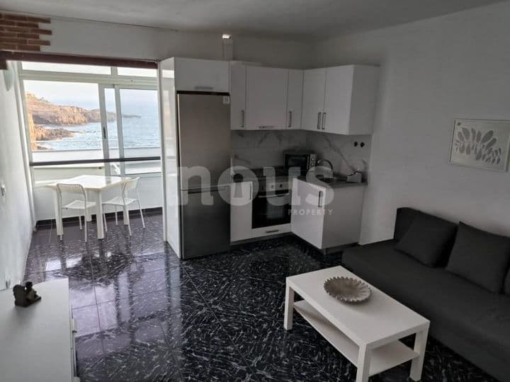 Cozy Seafront Apartment in Callao Salvaje - 1 Bed, 1 Bath