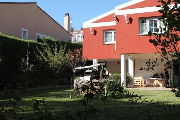 Stunning 3-Bedroom Home in Panoramapanorama, Valladolid