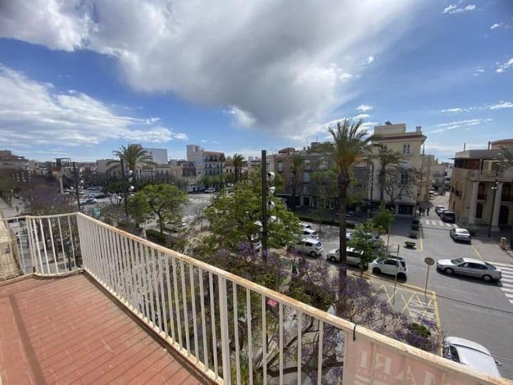 Expansive Corner Building in the Heart of Sant Carles de la Ràpita