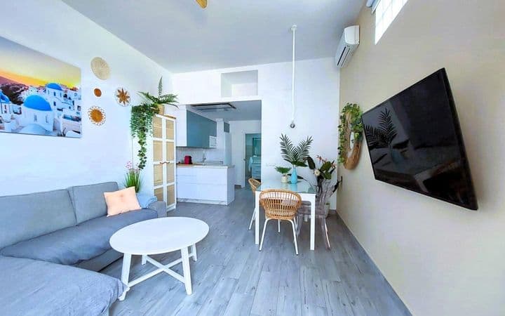 Charming Beachside Apartment in Salobreña