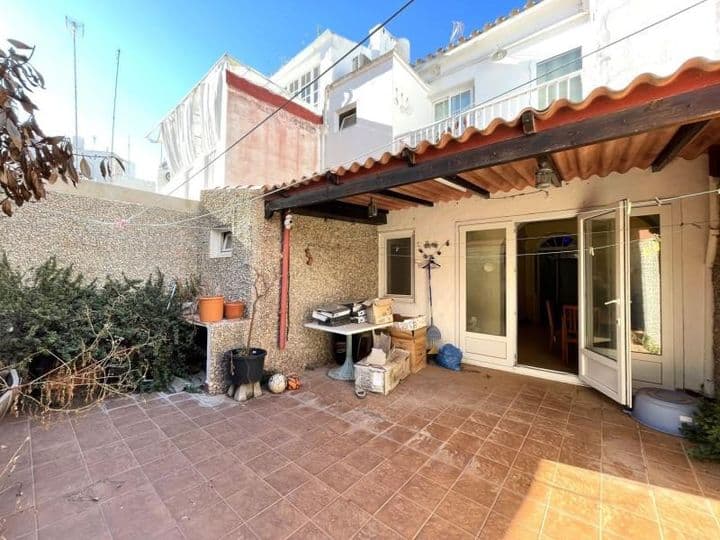 Charming Ground Floor Townhouse with Patio in the Heart of Mahón