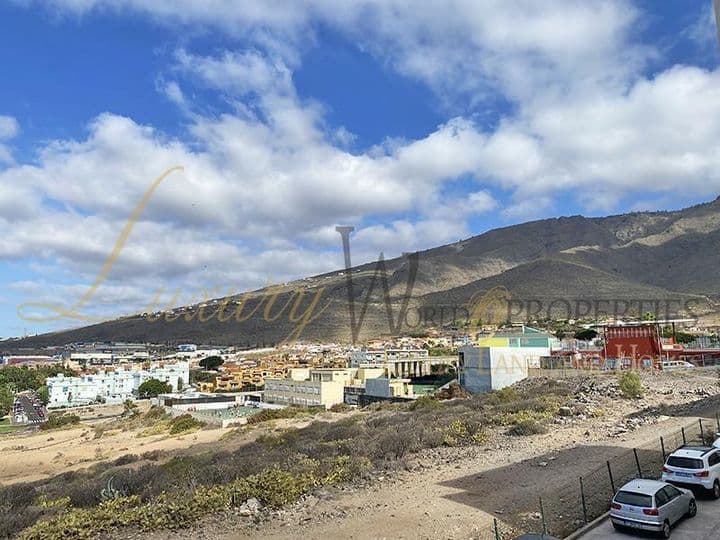 Stunning 3-Bedroom Apartment with Sea Views in El Tesoro de Galeón, Adeje