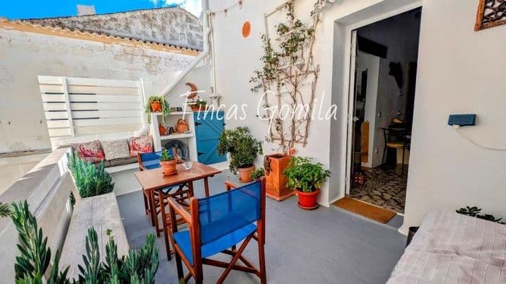 Charming Refurbished Home in Central Mahon