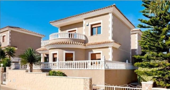 Charming New Build Villa in Torrevieja with Community Pool