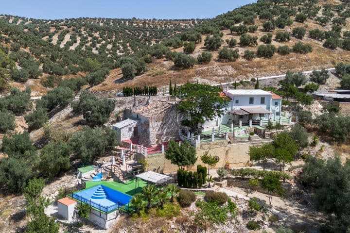 Ретрит рустика в самом сердце гор