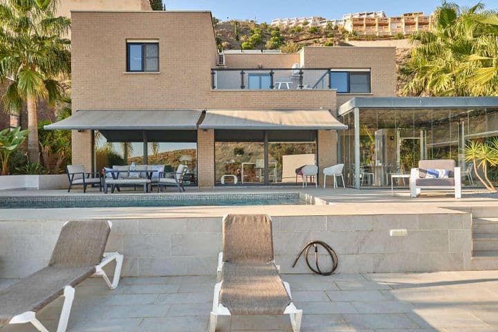 Dream Villa in El Peñoncillo – Costa del Sol Paradise