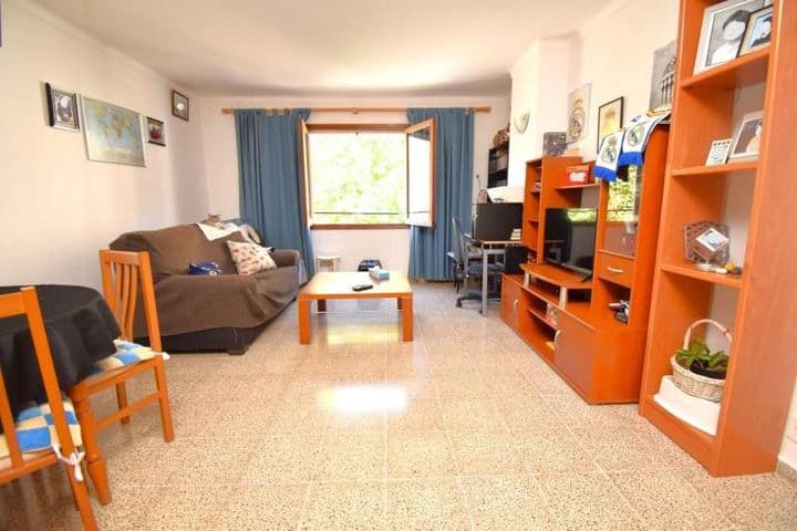 Charming 3-Bedroom Flat Steps from the Beach in Puerto de Pollença