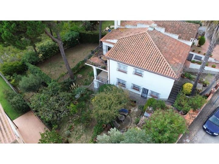 Charming Family Home with Garden in Condado del Jaruco, Lloret de Mar