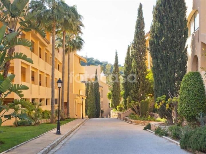 Incantevole appartamento al piano terra con giardino privato in Elviria, Marbella