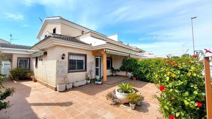 Charming Semi-Detached Villa in Torre de la Horadada, Costa Blanca