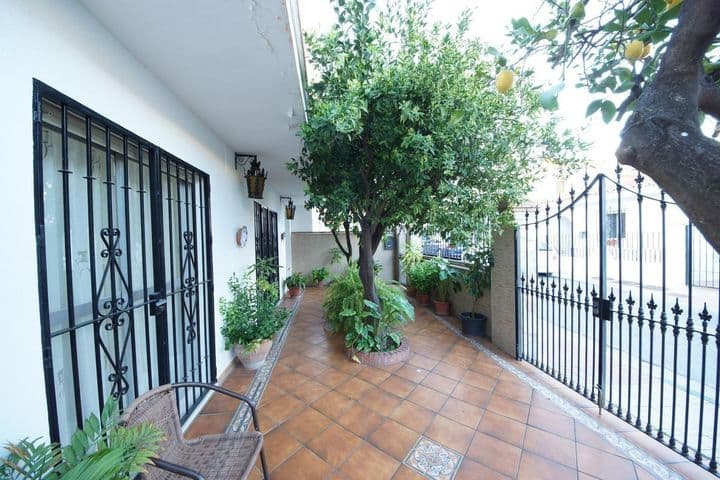 Spacious Townhouse in the Heart of San Pedro