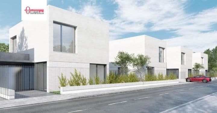 Modern Duplex Homes in Castañares, Just 7km from the City