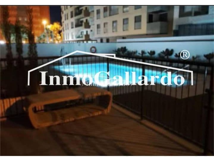 Incantevole appartamento con 1 camera da letto con piscina in un Sunny SE Location