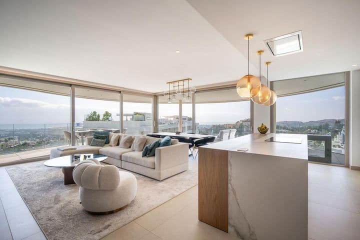 Luxuoso Apartamento de 3 Quartos em Marbella's View Benahavís