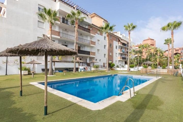 Beachside Bliss: Modern 3-Bedroom Apartment in Mirador de Playa Granada