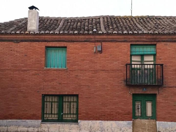 Charming Fixer-Upper in Palencia City Center