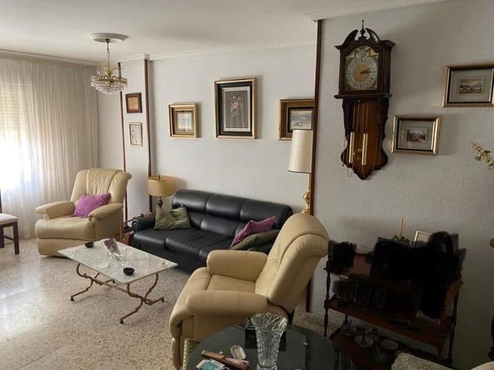 Spacious 4-Bedroom Apartment Near Campo Grande in Valladolid