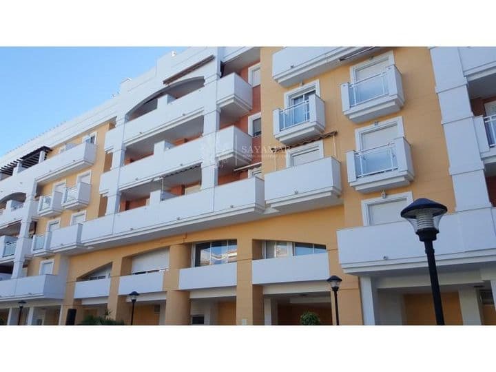 Charming 3rd Floor Apartment with Pool near Torre del Mar Beach