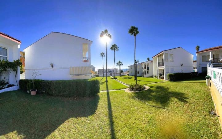 Apartamento en planta baja en Playa Manilva