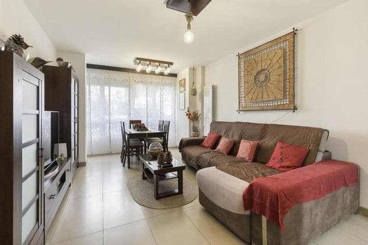 Stylish 4-Bedroom Oasis in the Heart of Granada