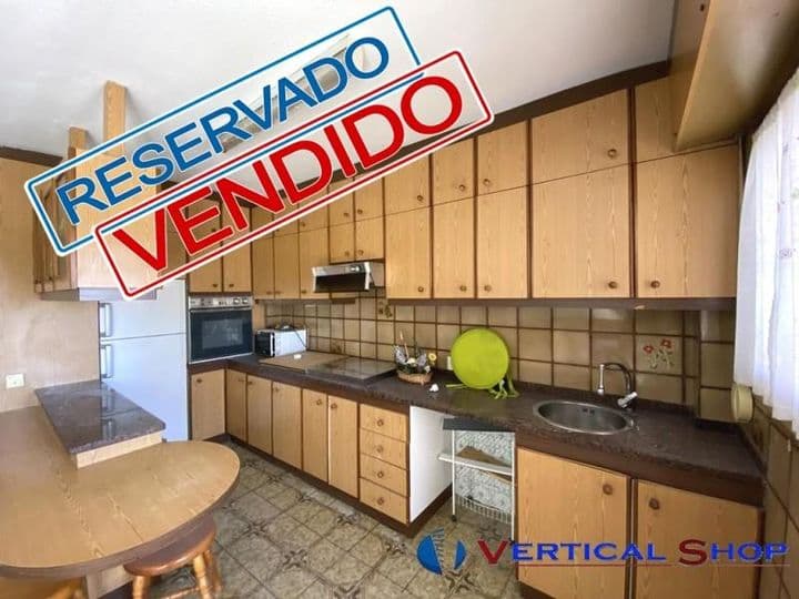 Spacious 3-Bedroom Apartment with Elevator in Caudete, Albacete