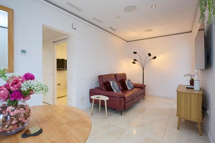 Charming 1-Bedroom Apartment in Sant Martí Poblenou, Barcelona - Seasonal Rental