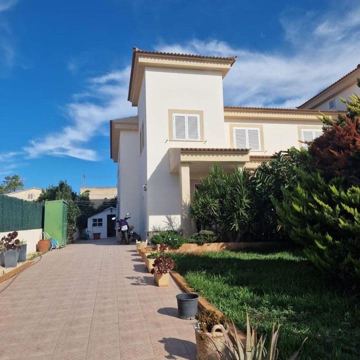 Stunning Semi-Detached Chalet in Bahia Grande - Just 20 Minutes from Palma