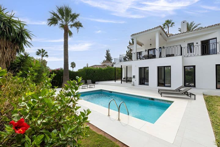 Stunning Andalusian Villa in Nueva Andalucía