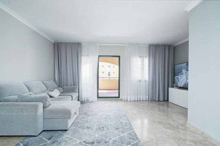 Impresionante Apartamento en Los Naranjos, San Pedro