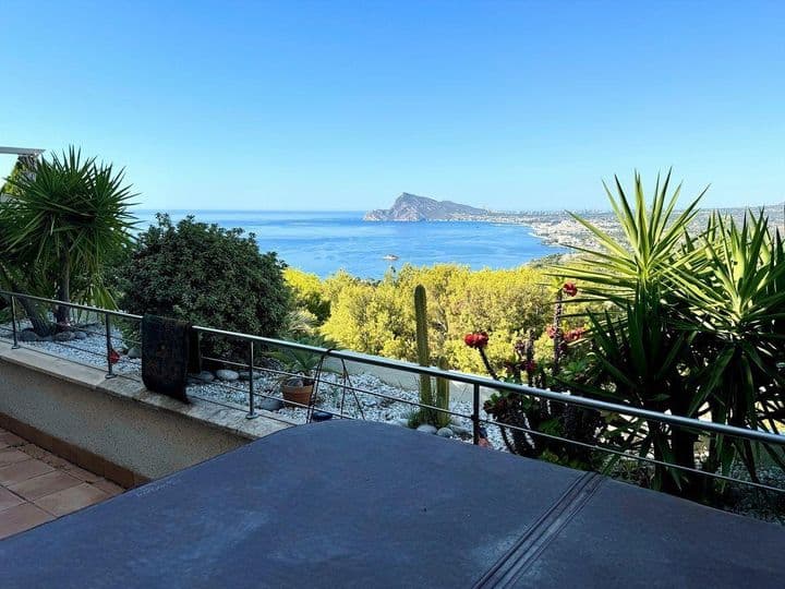 Stunning Altea Hills Retreat with Pool & Panoramic Views