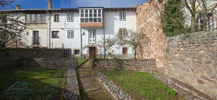 Charming Semi-Detached Village House in Villacantid, Cantabria