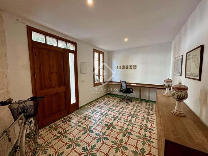 Charming Ground Floor Apartment with Patio in Ciutadella de Menorca