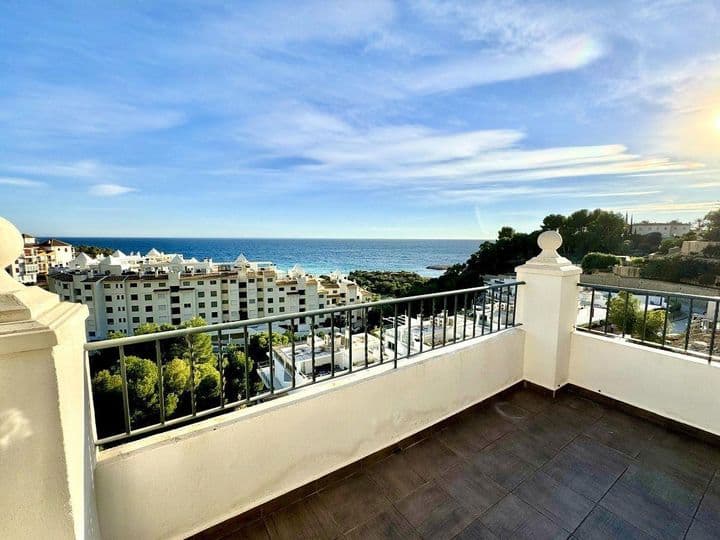 Stunning Penthouse in Mascarat – Just Steps from Campomanes Marina