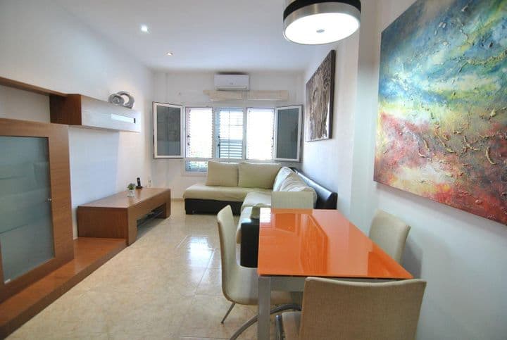 Spacious 3-Bedroom Apartment in Ingenio - Perfect for Families!