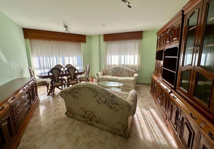 Charming 3-Bedroom Apartment in the Heart of Mugardos