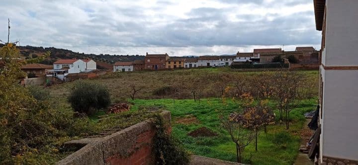 Charming 3-Bedroom House in Navalpino, Cabañeros National Park