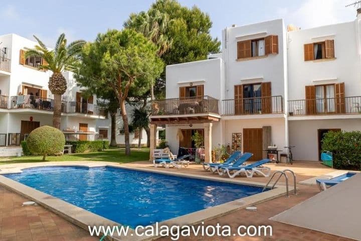 Cala Ferrera Investment Opportunity: 6 Apartments in a Charming Community