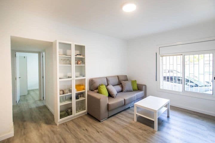 Charming 3-Bedroom Apartment in Sant Pere, Ciutat Vella - Short-Term Rental Available!