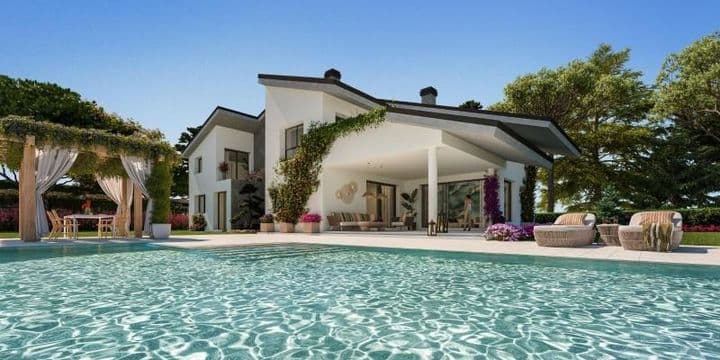 Luxurious 6-Bedroom Villa in Torrelodones-Galapagar, Madrid