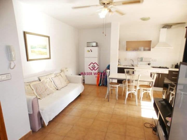 Charming Apartment for Sale in Isla Plana – Just 200m from the Beach!