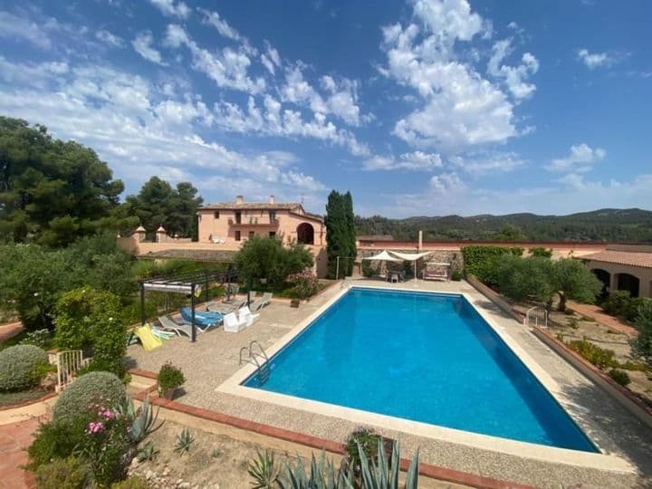 Stunning 83-Ha Vineyard Estate in Priorat, Near Barcelona