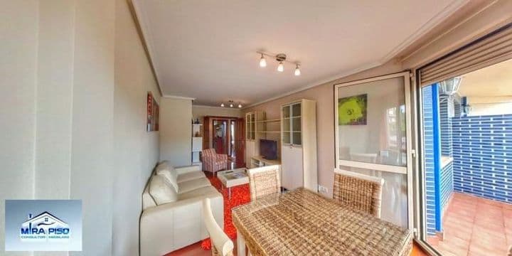 Charming 2-Bedroom Apartment with Terrace & Garage in Treto, Bárcena de Cicero