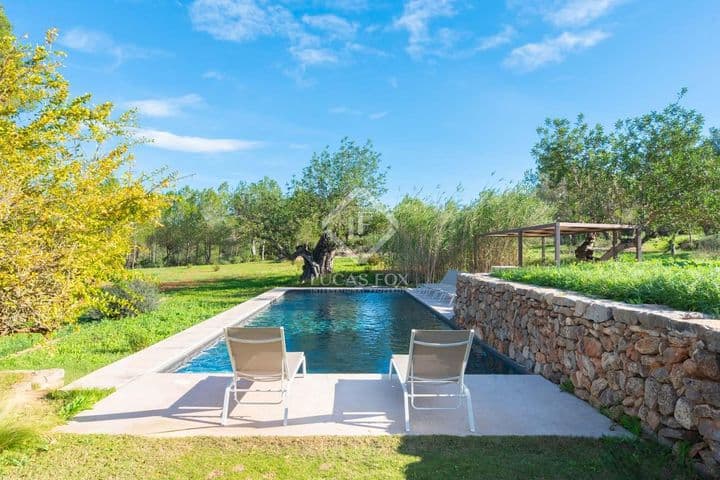 Ibiza Coastal Retreat: Finca Can Basso